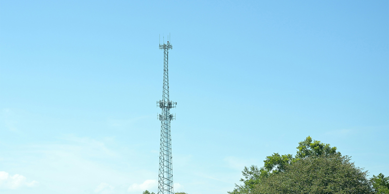 When can a landowner resist the advances of a telecoms operator seeking to build a mast on their land?